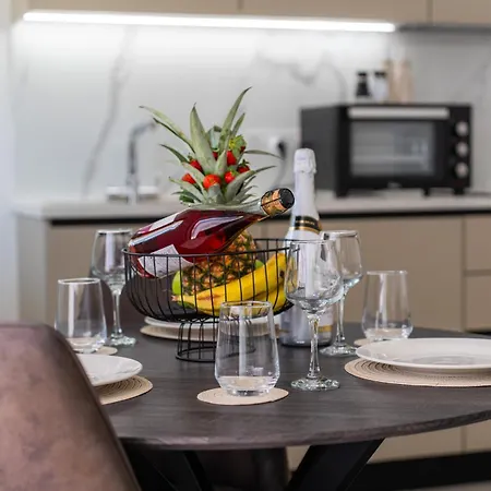 דירה Skyline Luxury Studio, Ermou By Finikoudes *