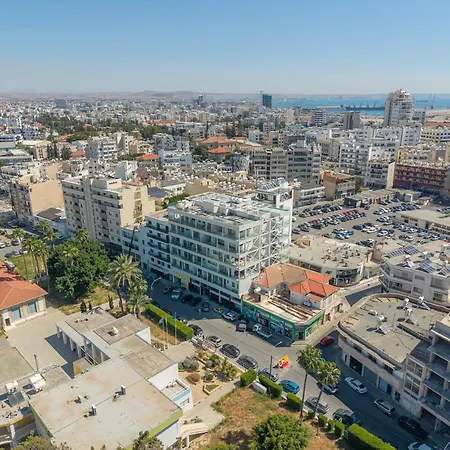 Skyline Luxury Studio, Ermou By Finikoudes *